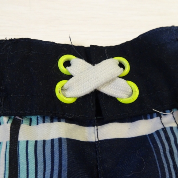 OP boys swim trunks size XL 14-16 - Picture 2 of 6